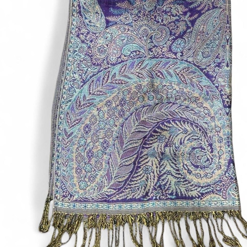Purple and blue paisley scarf - excellent condition